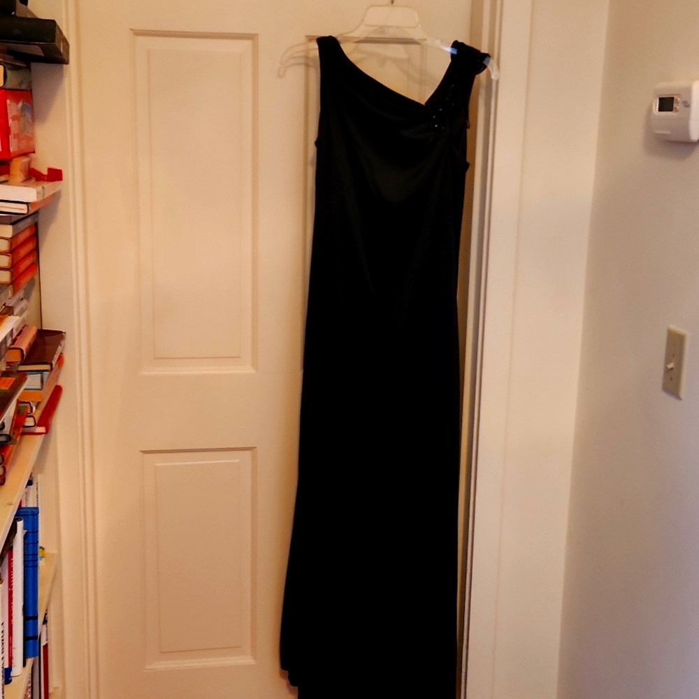 NEW. LADIES LONG BLACK EVENING DRESS.  INTRICATE BEADING-LEFT SHOULDER.  SIZE 10
